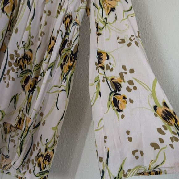 Free People Bella Floral Tunic Top Long Sleeve V Neck Ivory‎ Yellow Size Small - Picture 7 of 9